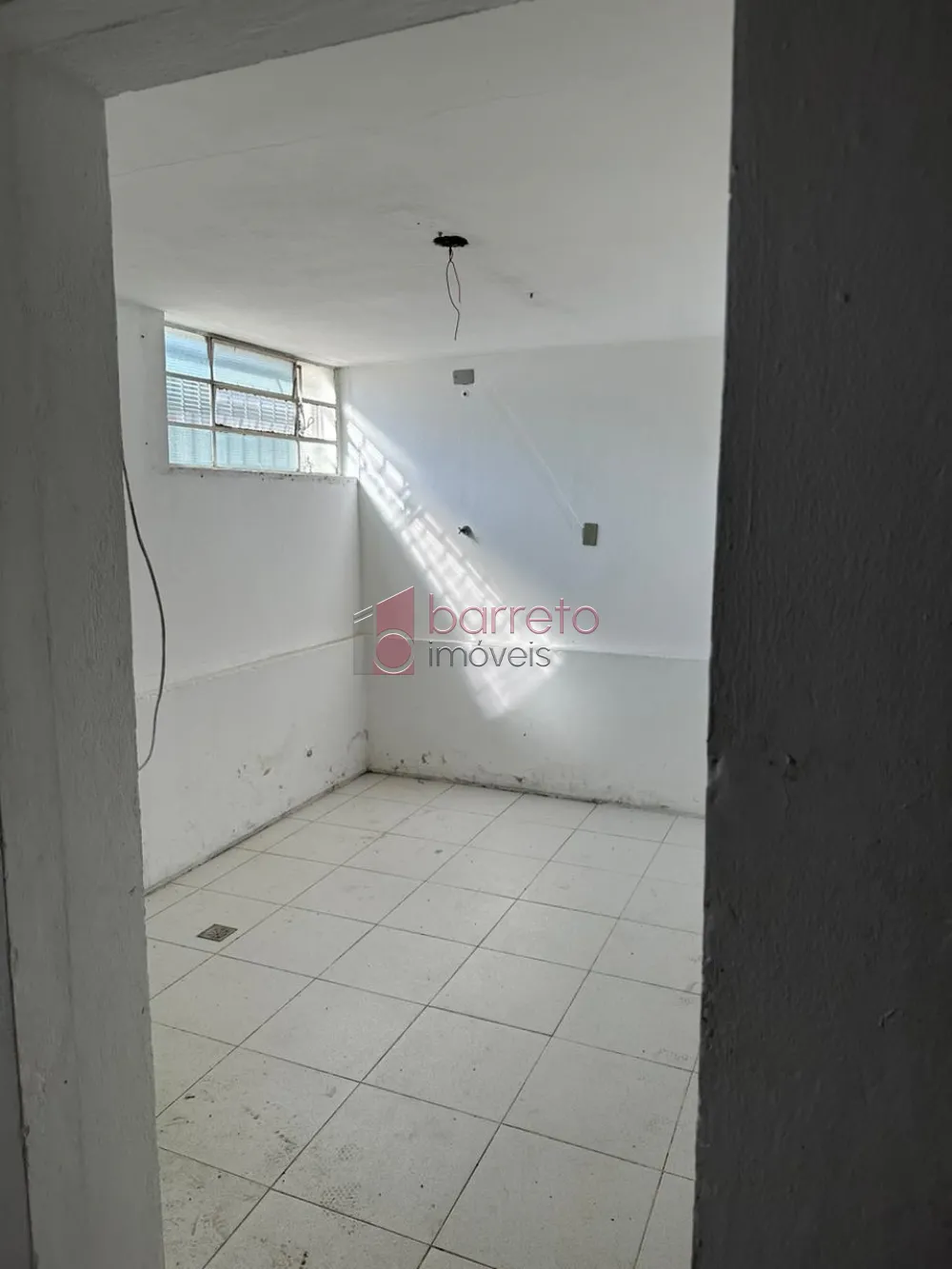 Comercial Salão sem cond em Jundiaí