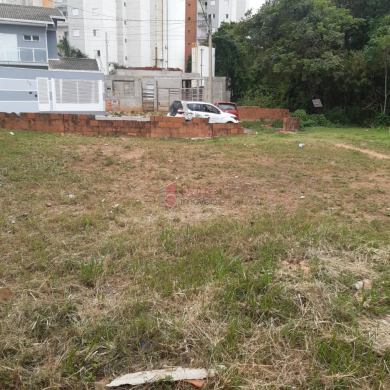 TERRENO À VENDA LOCALIZADO NO BAIRRO RESIDENCIAL SANTA GIOVANA, NA CIDADE DE JUNDIAÍ.