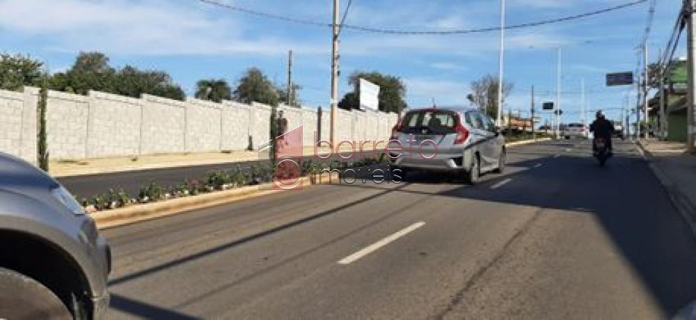 TERRENO A VENDA DE ESQUINA NA CIDADE DE INDAIATUBA