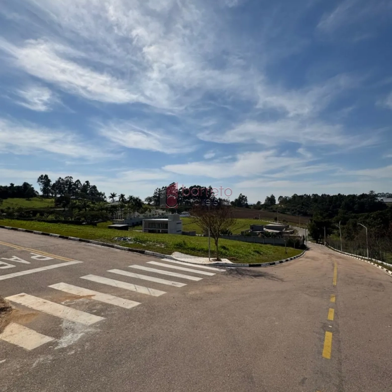 LINDO TERRENO À VENDA NO CONDOMÍNIO SOLAR DOS BANDEIRANTES EM ITUPEVA/SP