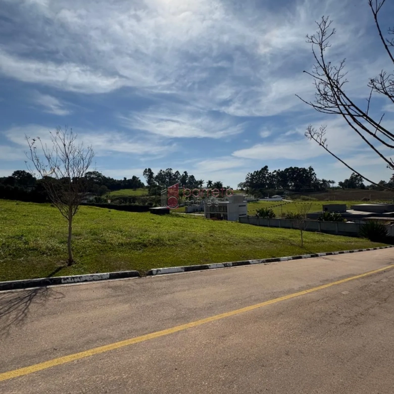 LINDO TERRENO À VENDA NO CONDOMÍNIO SOLAR DOS BANDEIRANTES EM ITUPEVA/SP