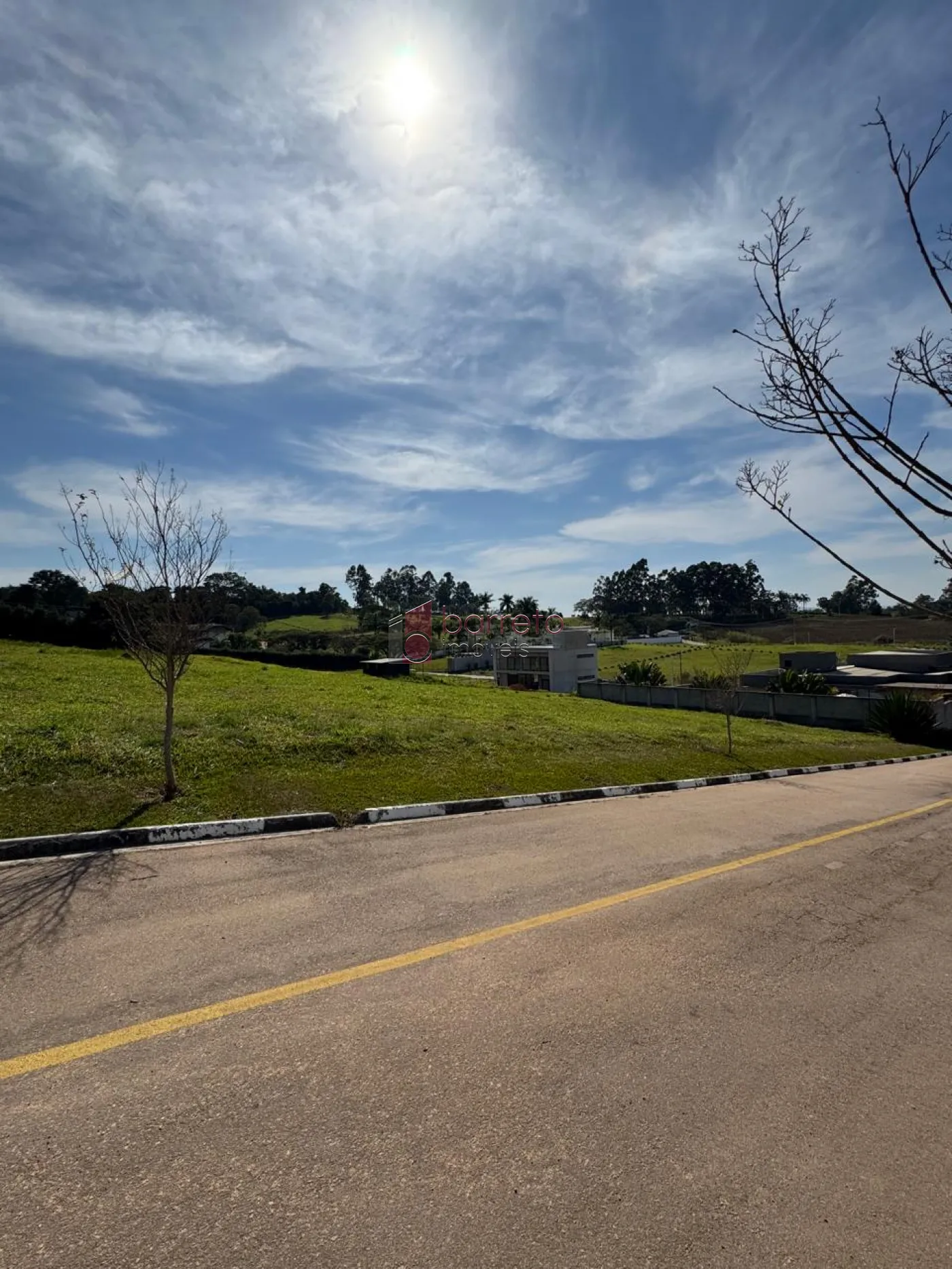 LINDO TERRENO À VENDA NO CONDOMÍNIO SOLAR DOS BANDEIRANTES EM ITUPEVA/SP