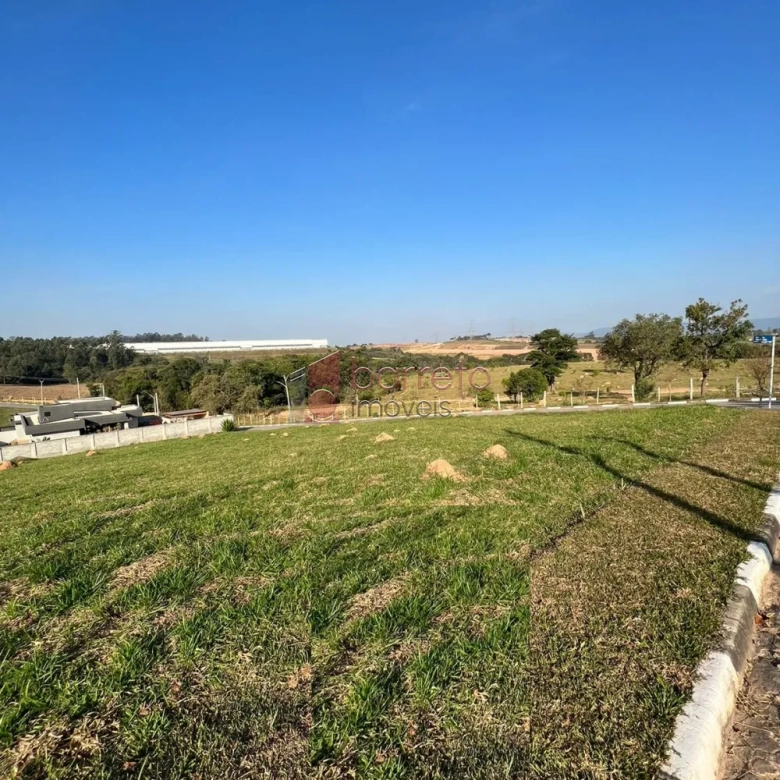 LINDO TERRENO À VENDA NO CONDOMÍNIO SOLAR DOS BANDEIRANTES EM ITUPEVA/SP