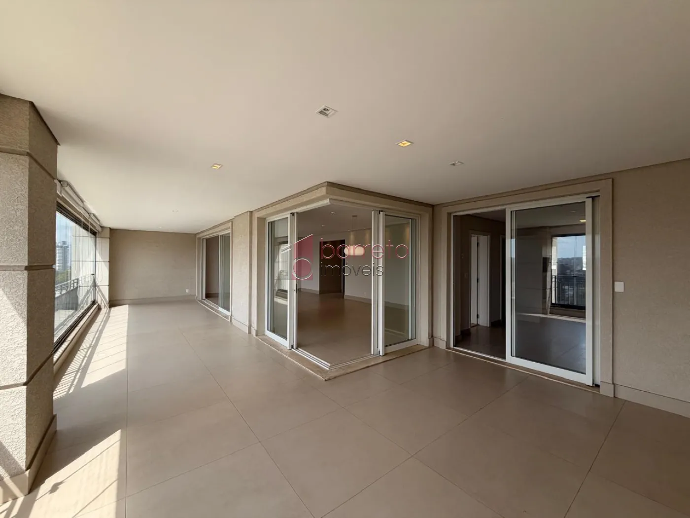 APARTAMENTO ALTO PADRÃO À VENDA NO CONDOMÍNIO LINDENBERG – ANHANGABAÚ – JUNDIAÍ/SP