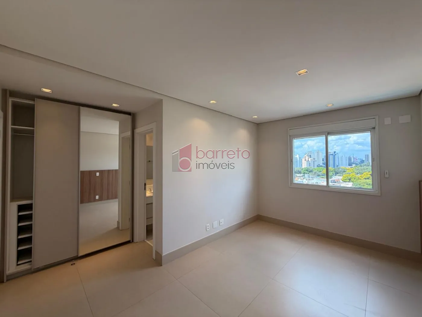 APARTAMENTO ALTO PADRÃO À VENDA NO CONDOMÍNIO LINDENBERG – ANHANGABAÚ – JUNDIAÍ/SP