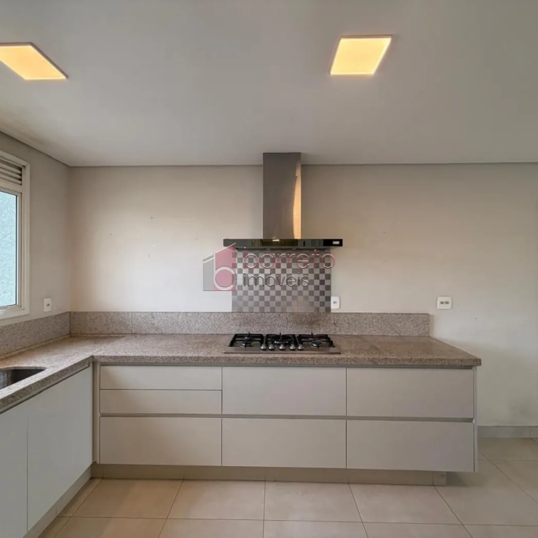 APARTAMENTO ALTO PADRÃO À VENDA NO CONDOMÍNIO LINDENBERG – ANHANGABAÚ – JUNDIAÍ/SP