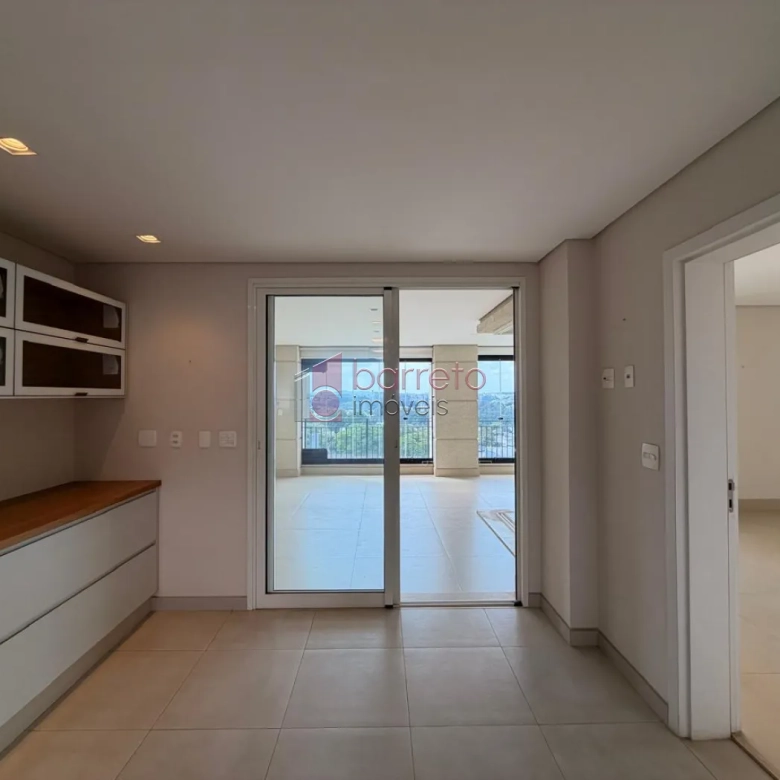 APARTAMENTO ALTO PADRÃO À VENDA NO CONDOMÍNIO LINDENBERG – ANHANGABAÚ – JUNDIAÍ/SP