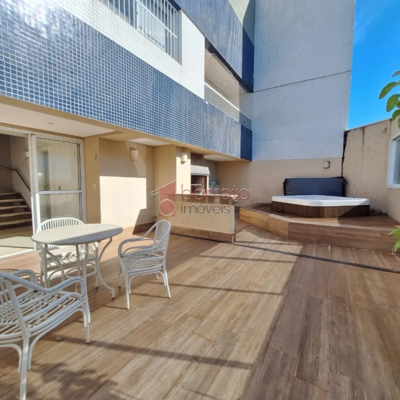 COBERTURA ESTILO DUPLEX PARA VENDA E LOCAÇÃO NO CONDOMÍNIO MAISON CLASSIC – JUNDIAÍ/SP