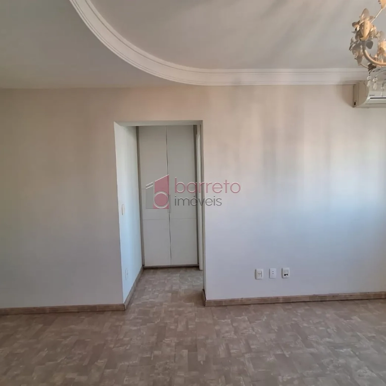 COBERTURA ESTILO DUPLEX PARA VENDA E LOCAÇÃO NO CONDOMÍNIO MAISON CLASSIC – JUNDIAÍ/SP
