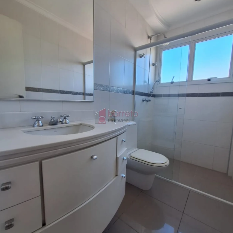 COBERTURA ESTILO DUPLEX PARA VENDA E LOCAÇÃO NO CONDOMÍNIO MAISON CLASSIC – JUNDIAÍ/SP