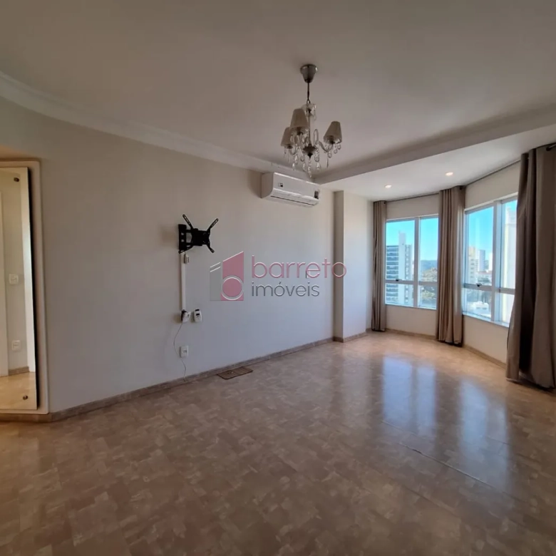 COBERTURA ESTILO DUPLEX PARA VENDA E LOCAÇÃO NO CONDOMÍNIO MAISON CLASSIC – JUNDIAÍ/SP
