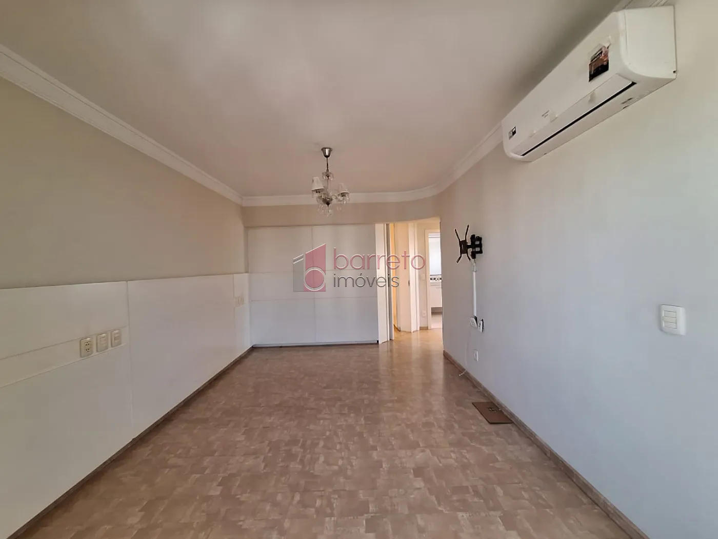 COBERTURA ESTILO DUPLEX PARA VENDA E LOCAÇÃO NO CONDOMÍNIO MAISON CLASSIC – JUNDIAÍ/SP
