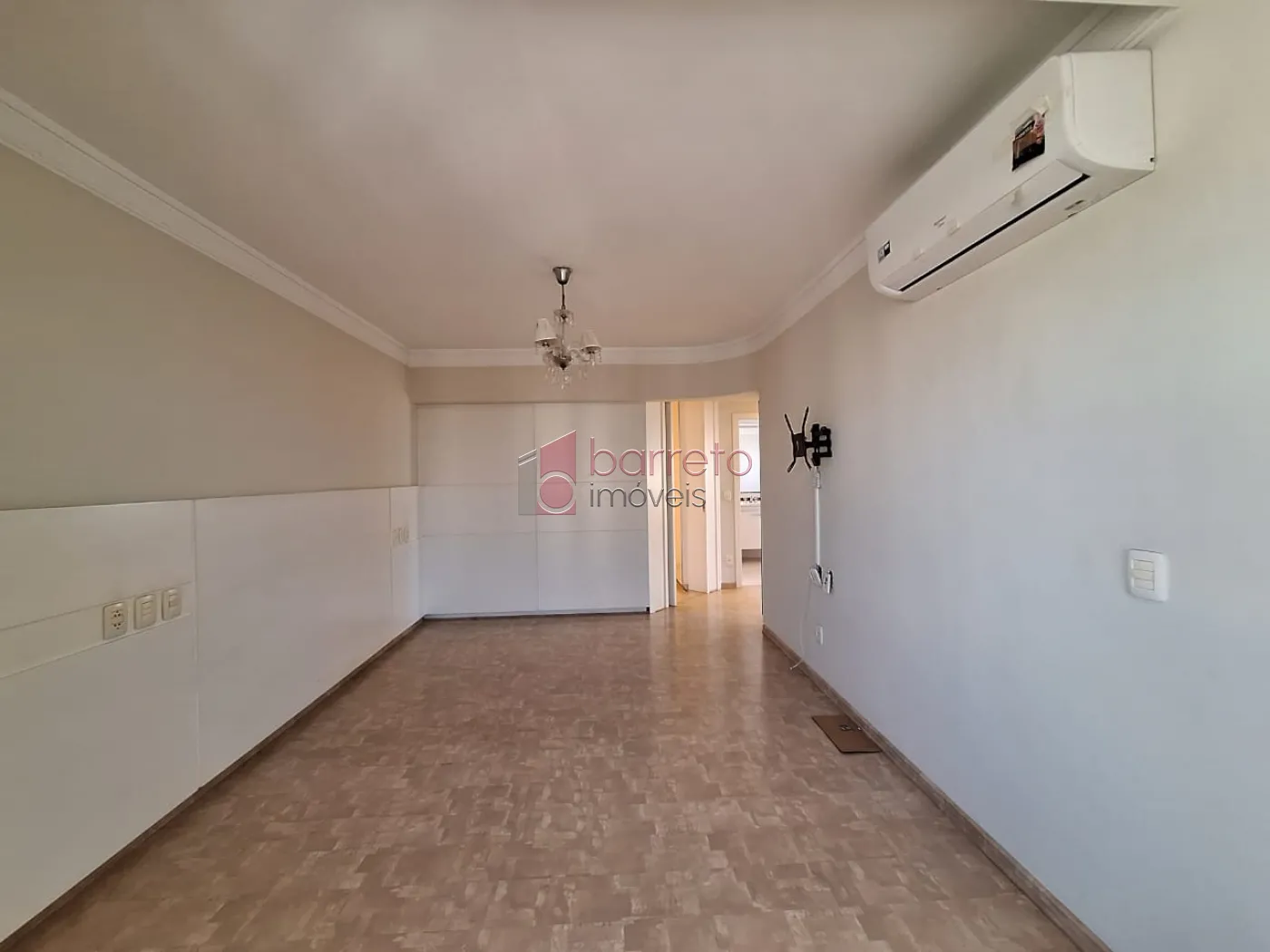 COBERTURA ESTILO DUPLEX PARA VENDA E LOCAÇÃO NO CONDOMÍNIO MAISON CLASSIC – JUNDIAÍ/SP