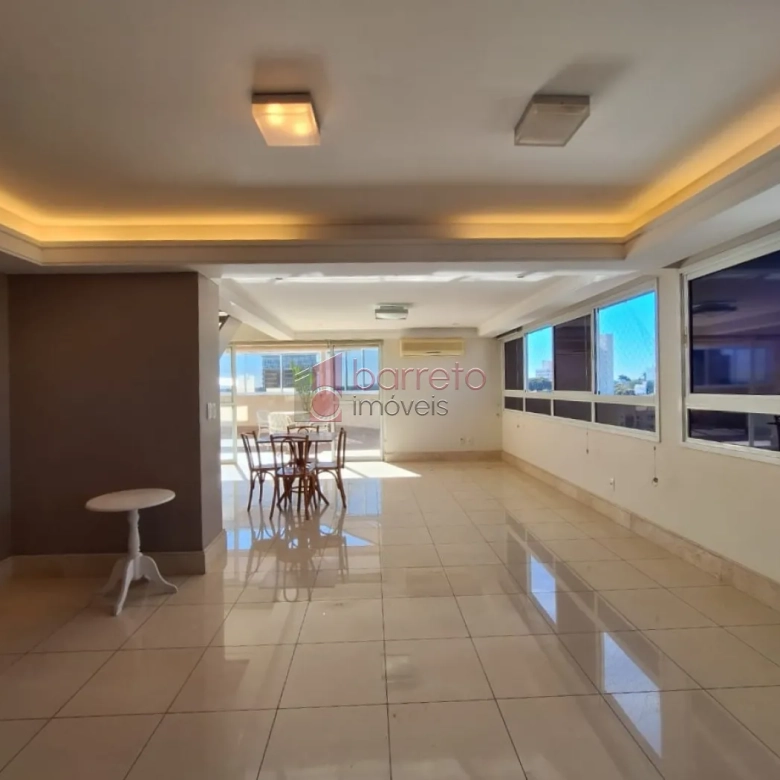 COBERTURA ESTILO DUPLEX PARA VENDA E LOCAÇÃO NO CONDOMÍNIO MAISON CLASSIC – JUNDIAÍ/SP