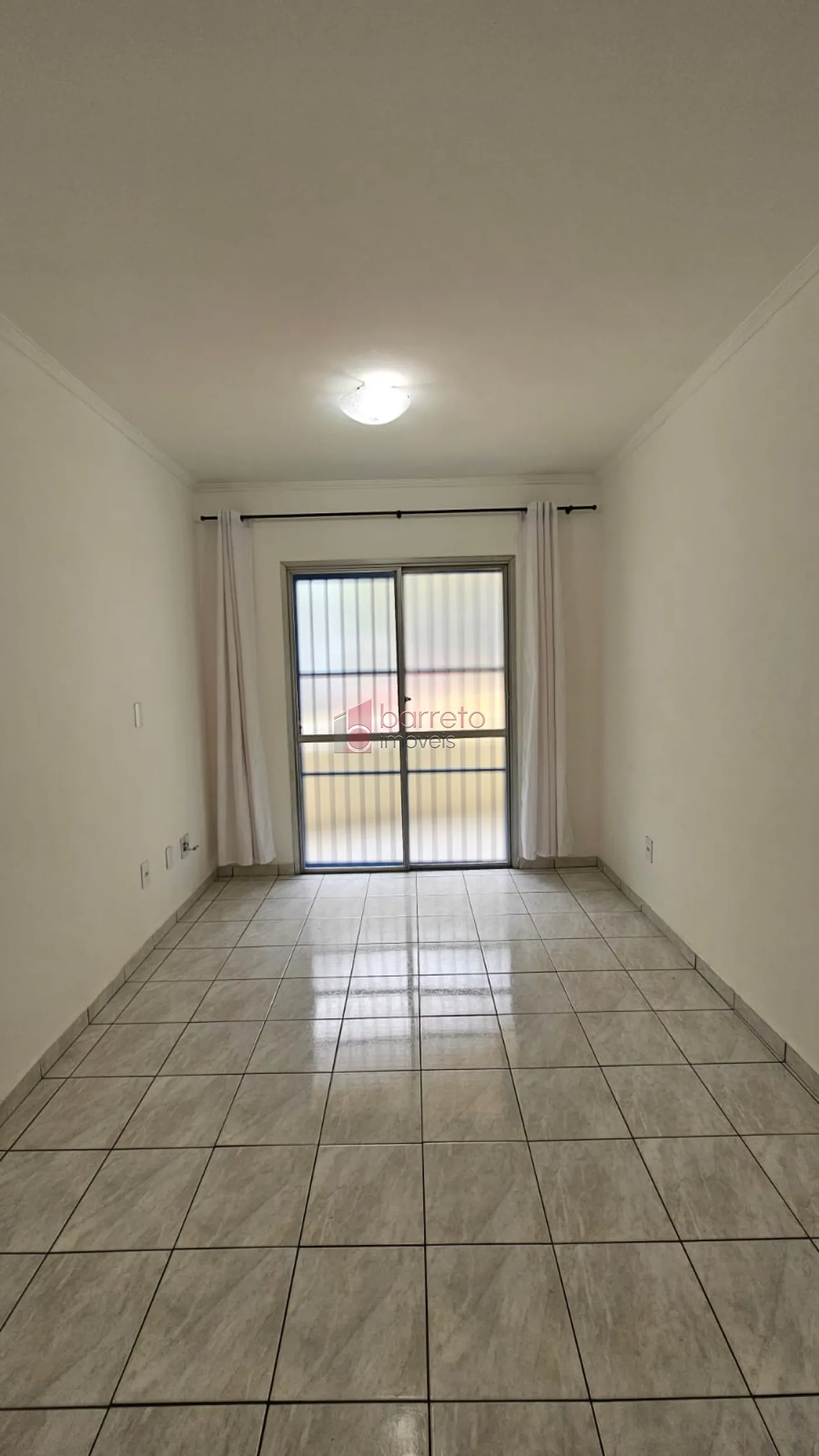 APARTAMENTO À VENDA NO EDIFÍCIO BRASIL – JUNDIAÍ/SP