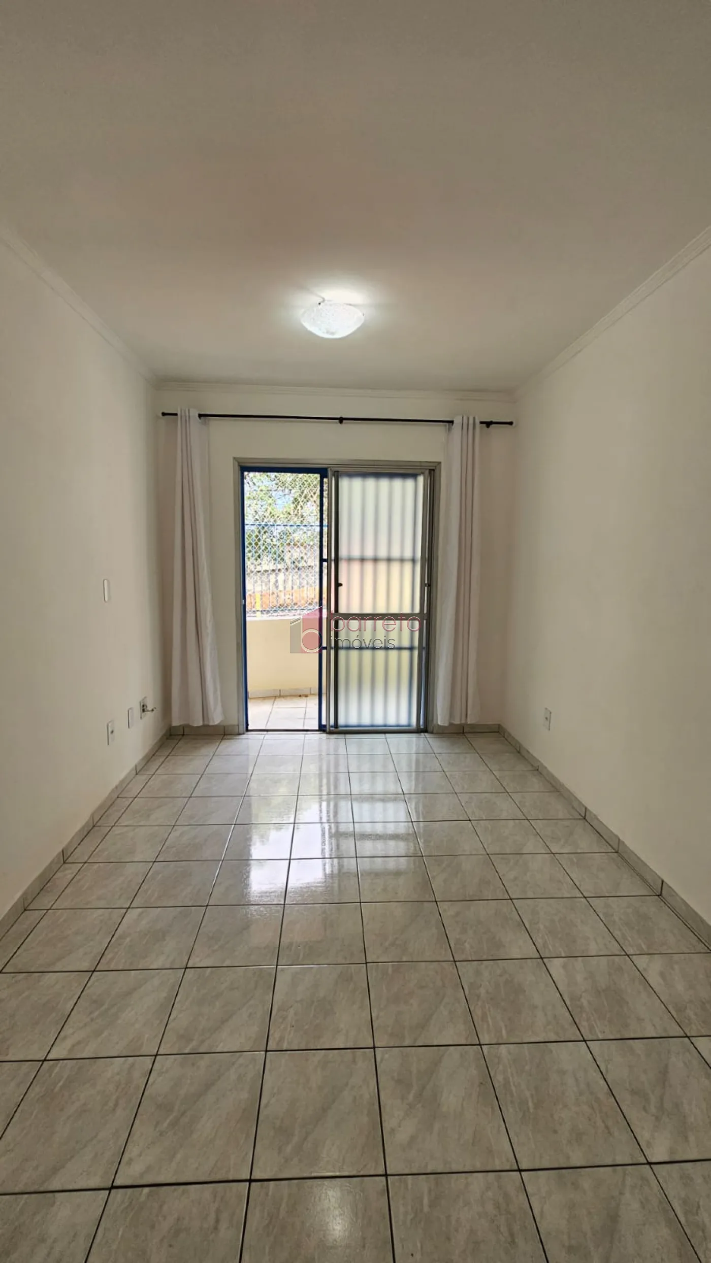 APARTAMENTO À VENDA NO EDIFÍCIO BRASIL – JUNDIAÍ/SP
