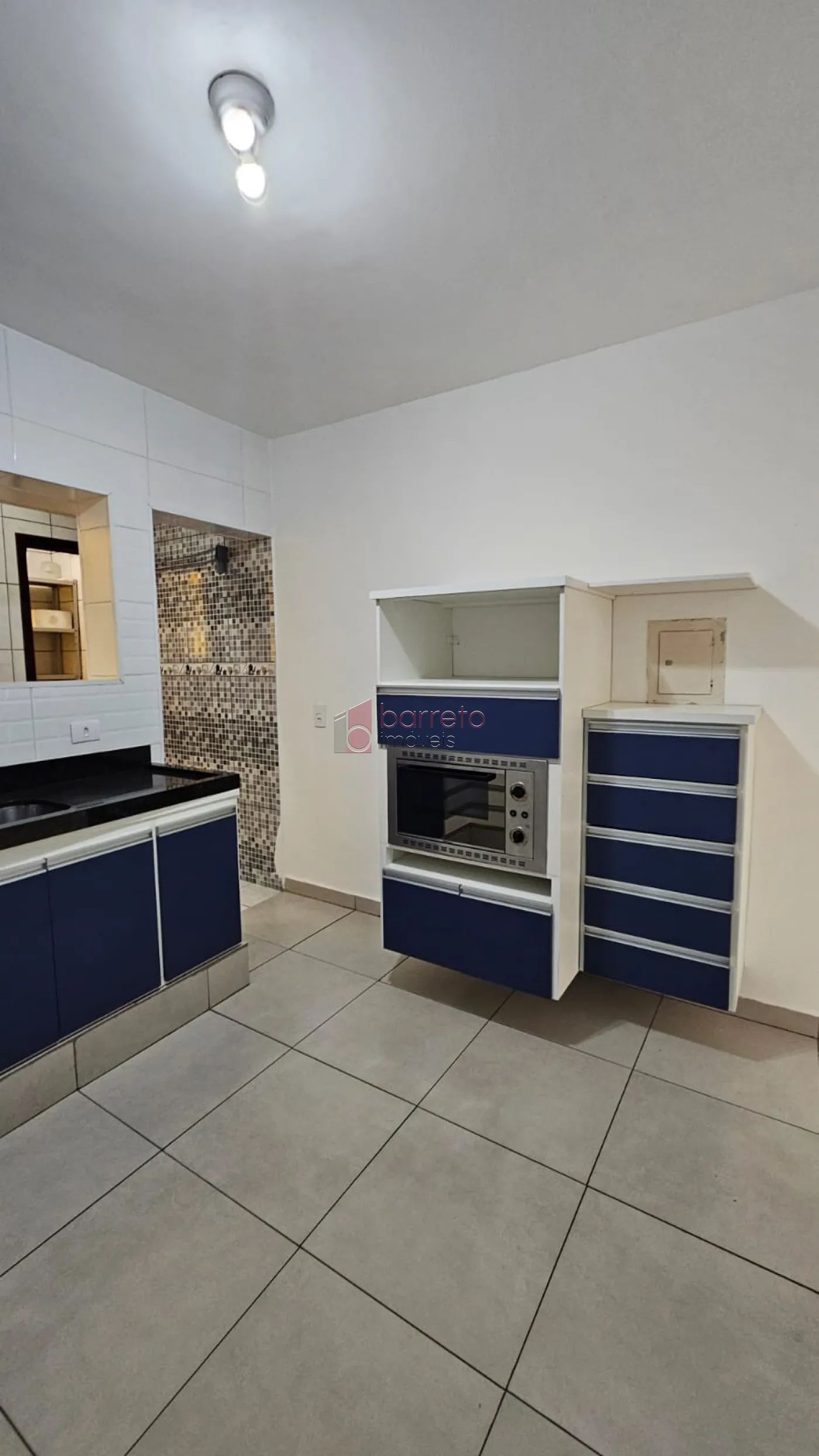 APARTAMENTO À VENDA NO EDIFÍCIO BRASIL – JUNDIAÍ/SP