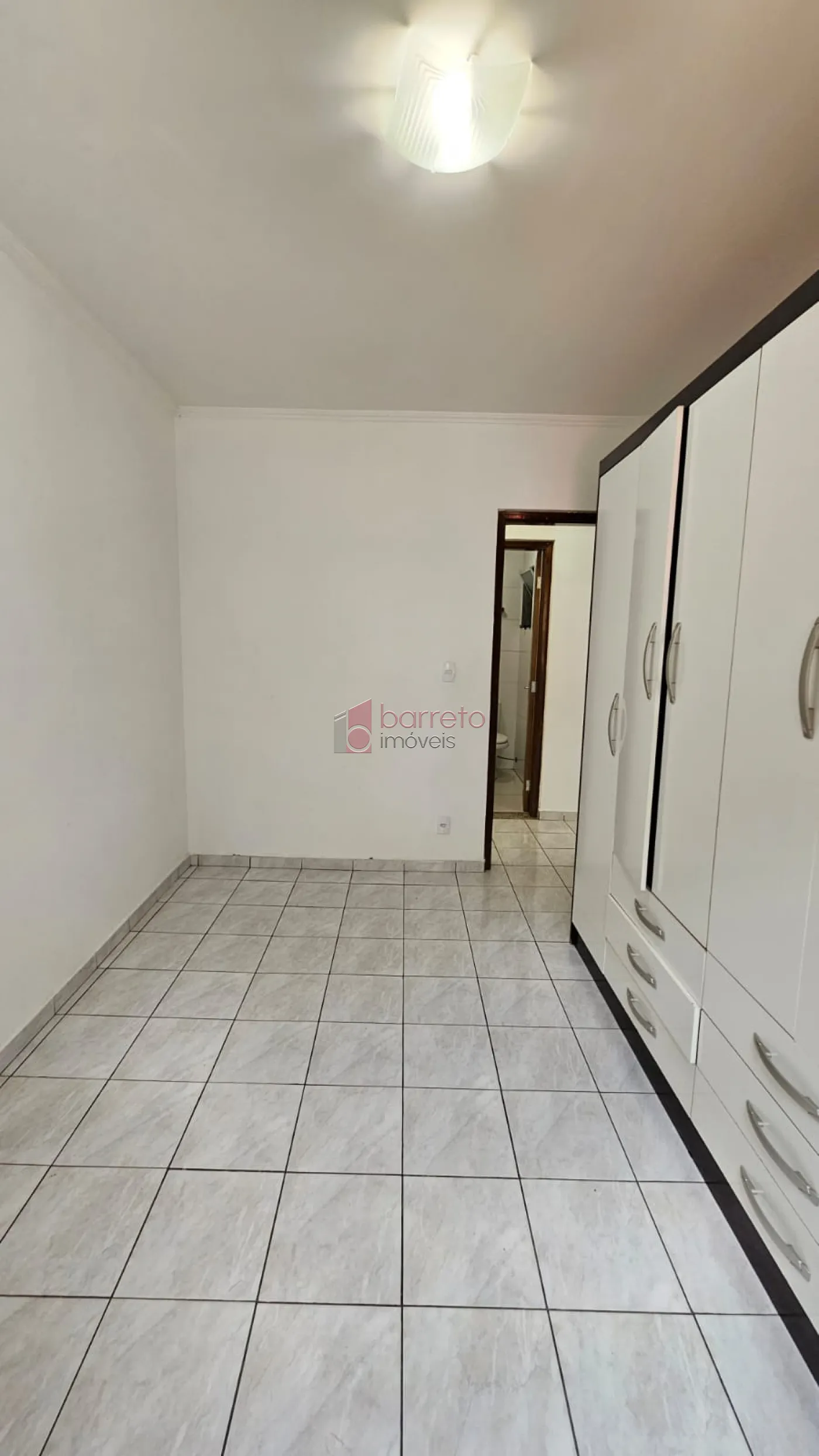 APARTAMENTO À VENDA NO EDIFÍCIO BRASIL – JUNDIAÍ/SP