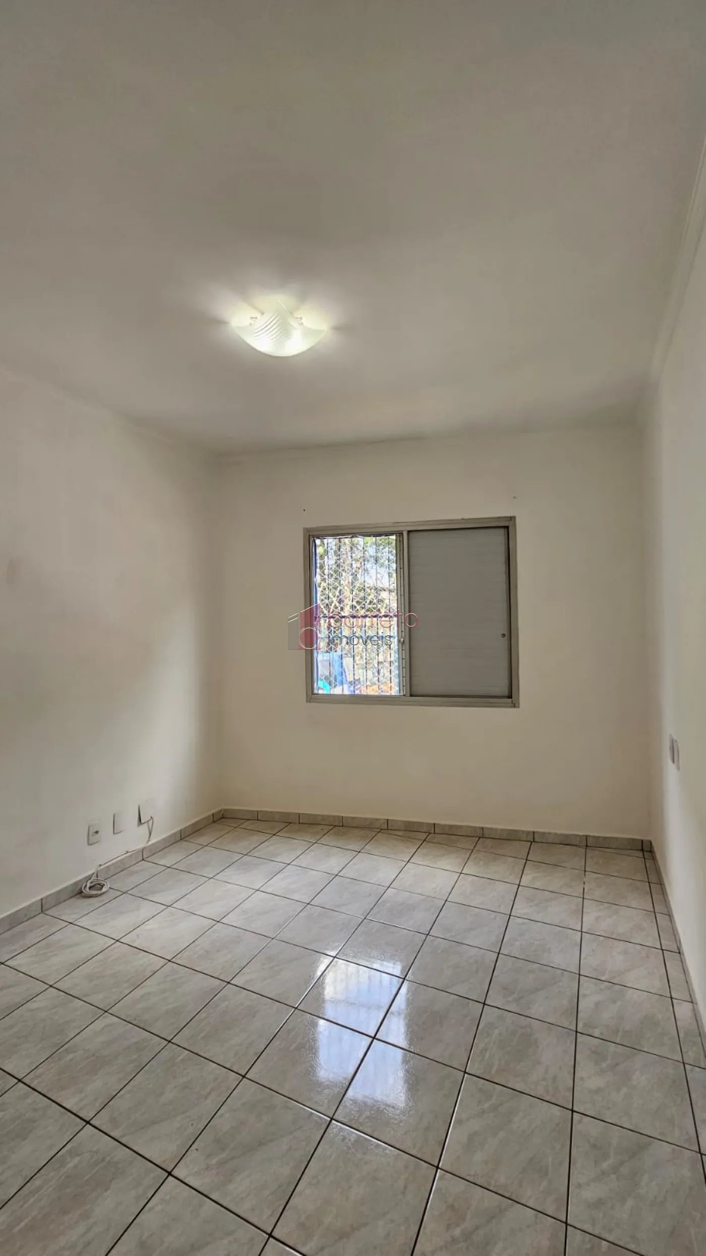 APARTAMENTO À VENDA NO EDIFÍCIO BRASIL – JUNDIAÍ/SP