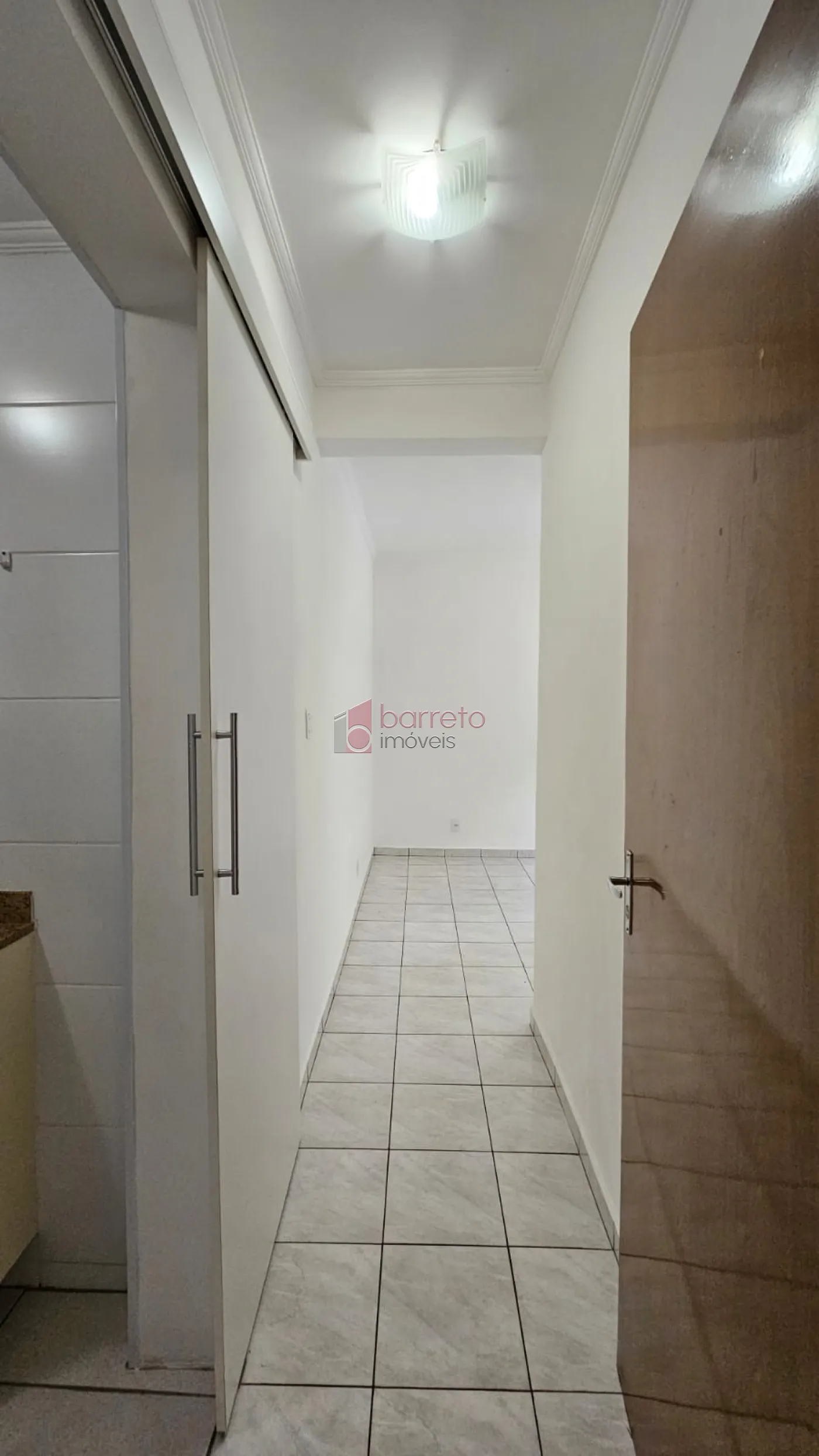APARTAMENTO À VENDA NO EDIFÍCIO BRASIL – JUNDIAÍ/SP
