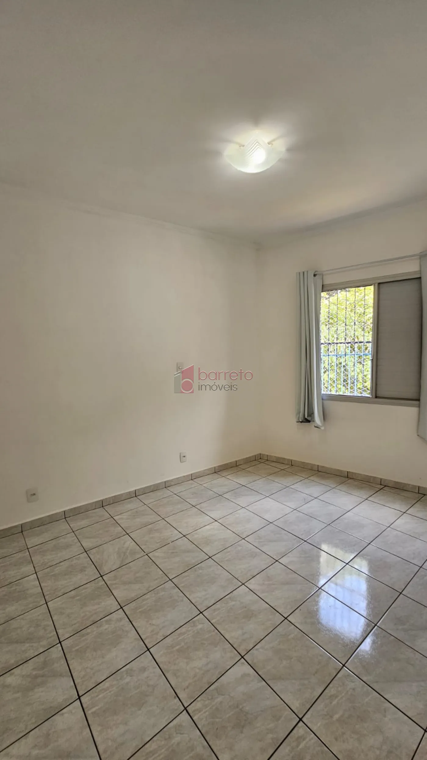 APARTAMENTO À VENDA NO EDIFÍCIO BRASIL – JUNDIAÍ/SP