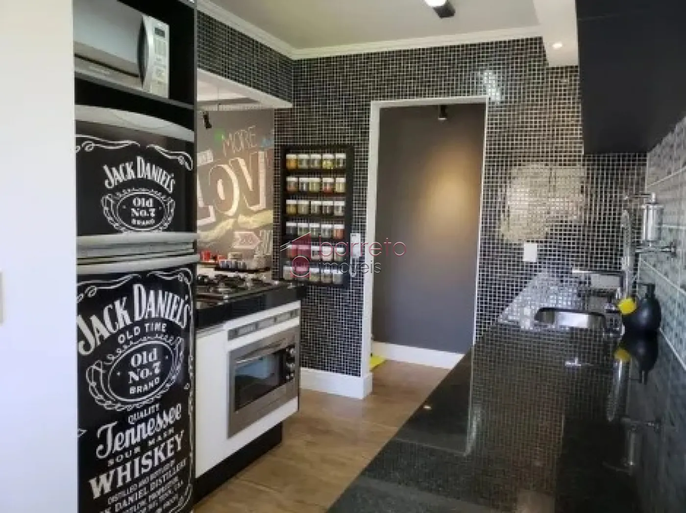 APARTAMENTO MOBILIADO PARA VENDA NO EDIFÍCIO APUÃ – JUNDIAÍ/SP