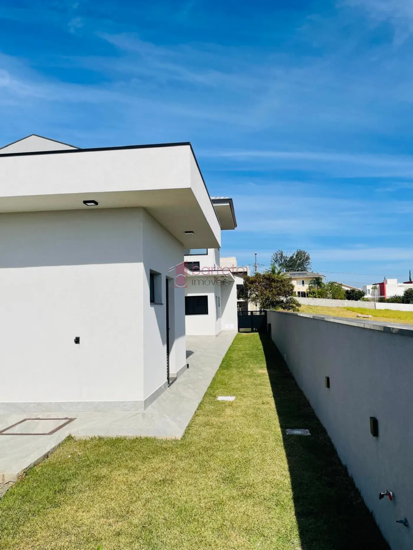CASA À VENDA NO CONDOMÍNIO TERRAS DO CAXAMBÚ – BAIRRO CAXAMBÚ – JUNDIAÍ/SP
