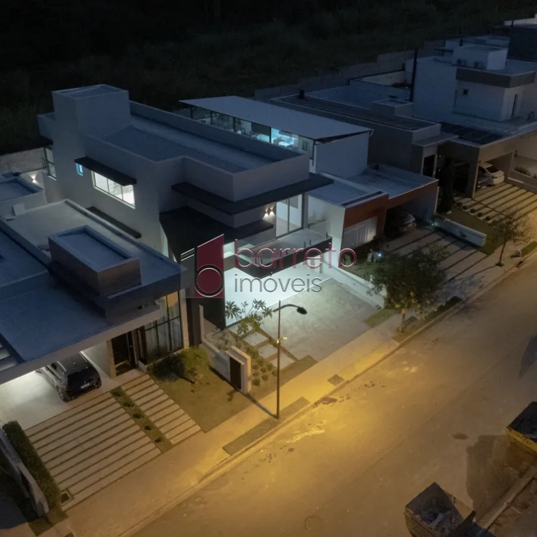 SOBRADO MOBILIADO PARA VENDA E LOCAÇÃO NO CONDOMÍNIO BRISAS DA MATA – JUNDIAÍ/SP