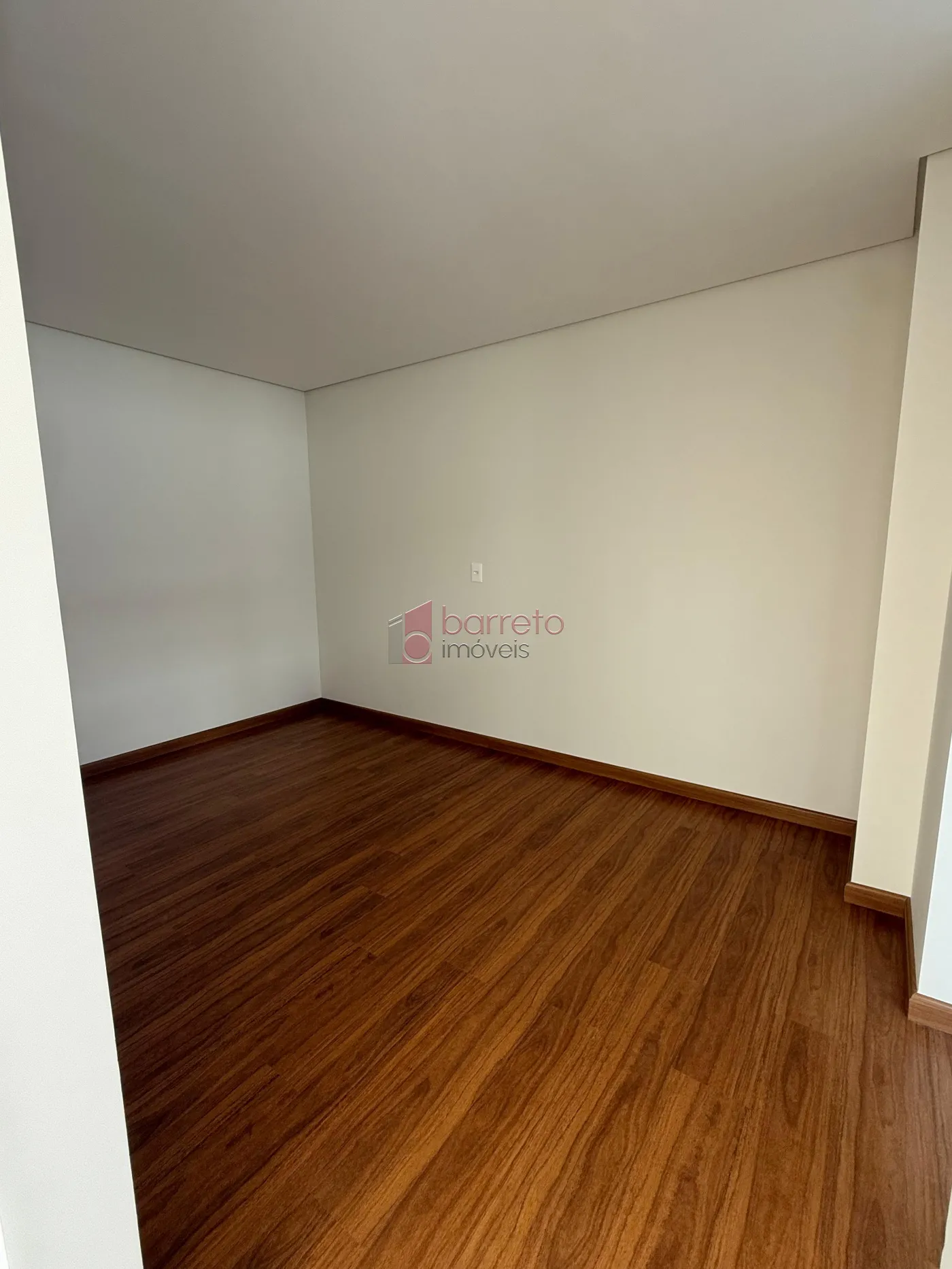 BELÍSSIMA CASA À VENDA NO CONDOMÍNIO BRISAS JUNDIAÍ – JARDIM DAS SAMAMBAIAS