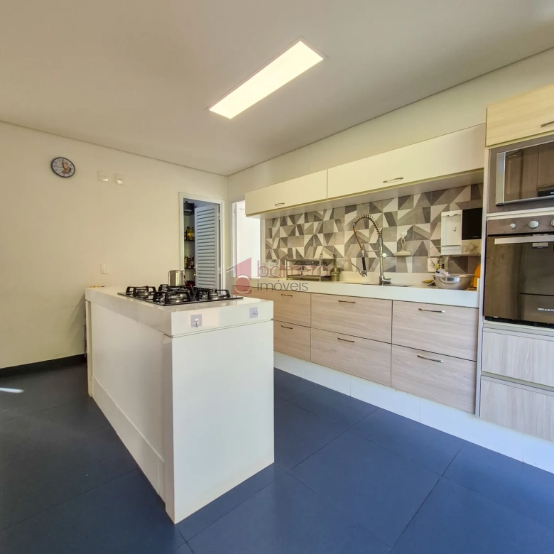 CASA COM 4 SUÍTES À VENDA NO CONDOMÍNIO PORTAL DA COLINA – JUNDIAÍ/SP