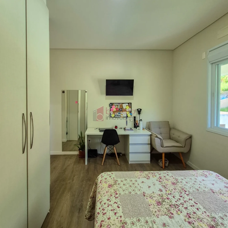 CASA COM 4 SUÍTES À VENDA NO CONDOMÍNIO PORTAL DA COLINA – JUNDIAÍ/SP