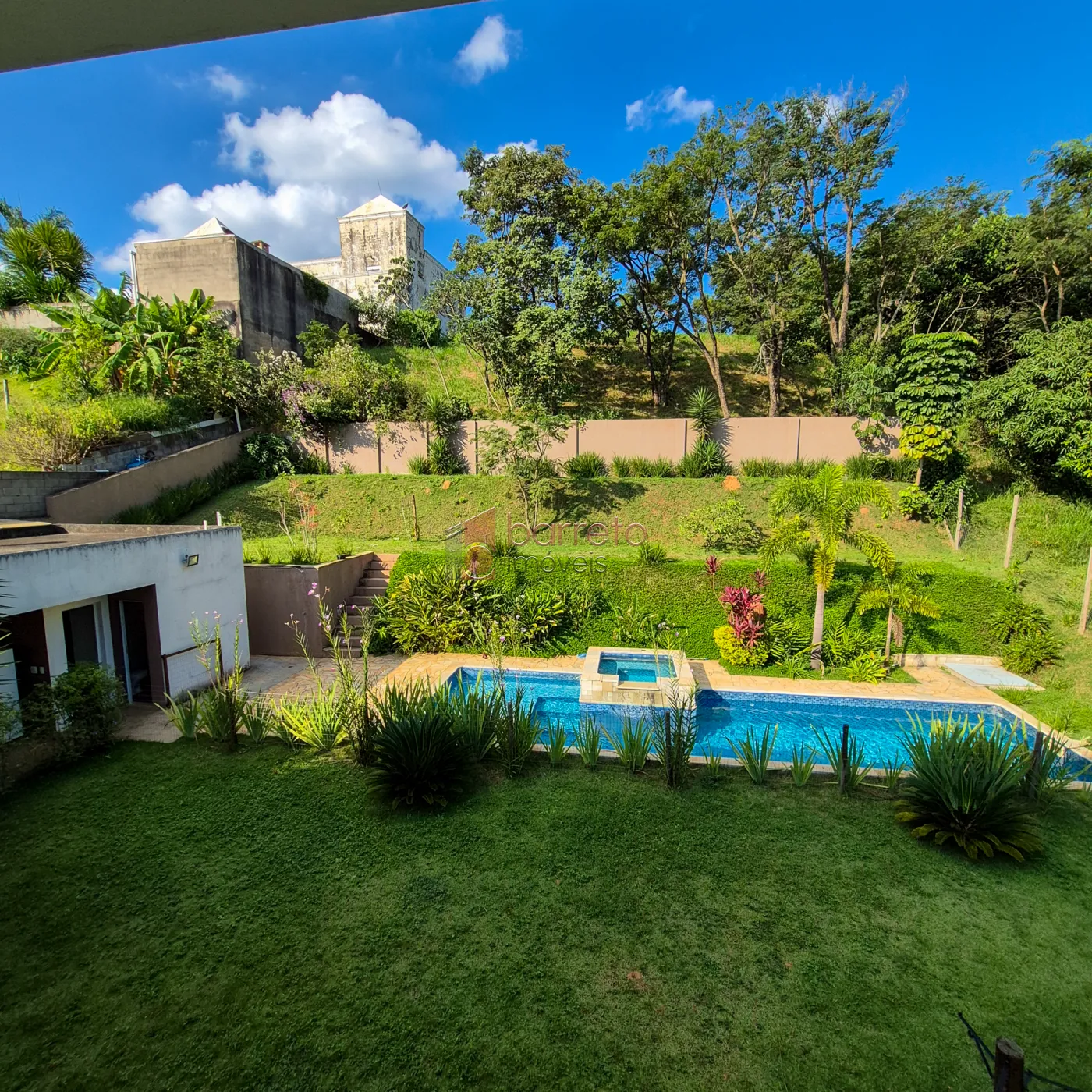 CASA COM 4 SUÍTES À VENDA NO CONDOMÍNIO PORTAL DA COLINA – JUNDIAÍ/SP