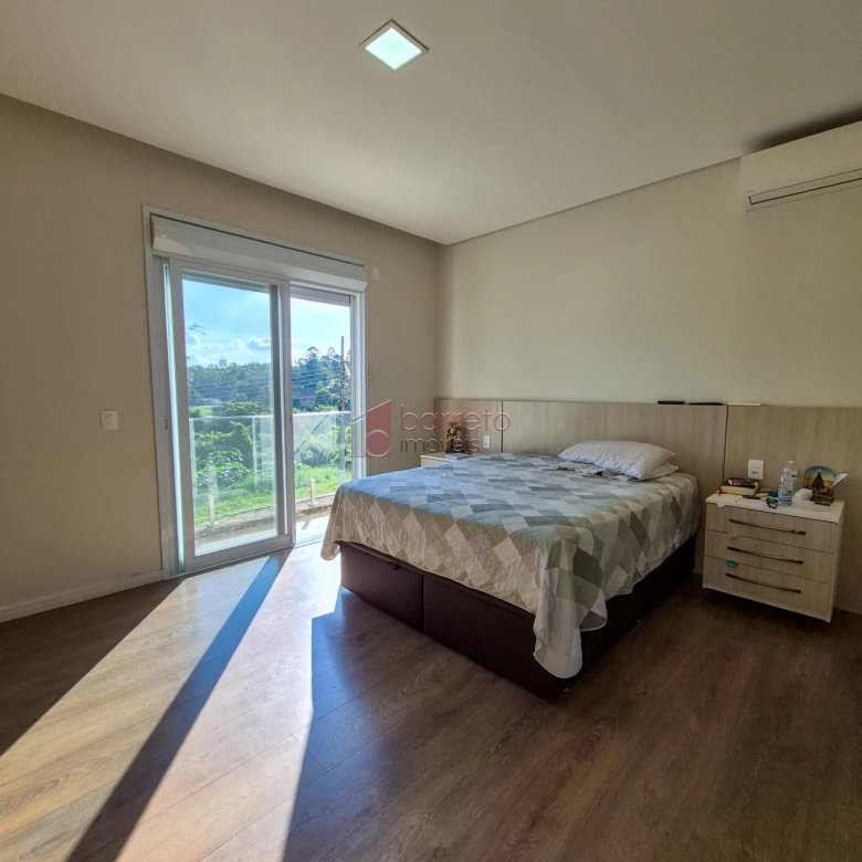 CASA COM 4 SUÍTES À VENDA NO CONDOMÍNIO PORTAL DA COLINA – JUNDIAÍ/SP