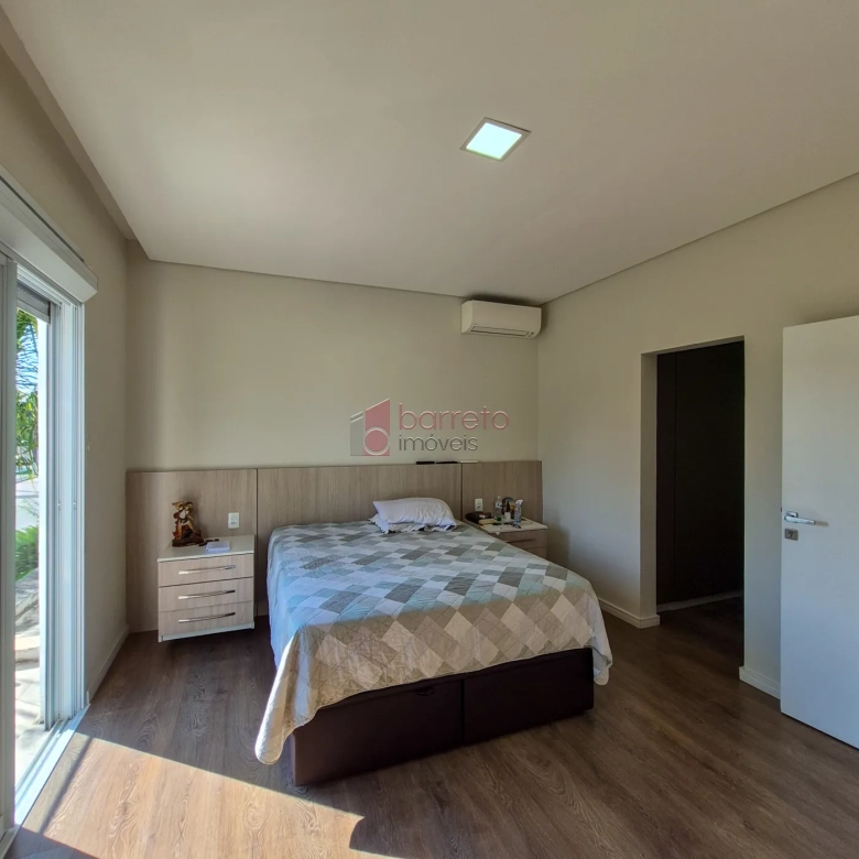 CASA COM 4 SUÍTES À VENDA NO CONDOMÍNIO PORTAL DA COLINA – JUNDIAÍ/SP