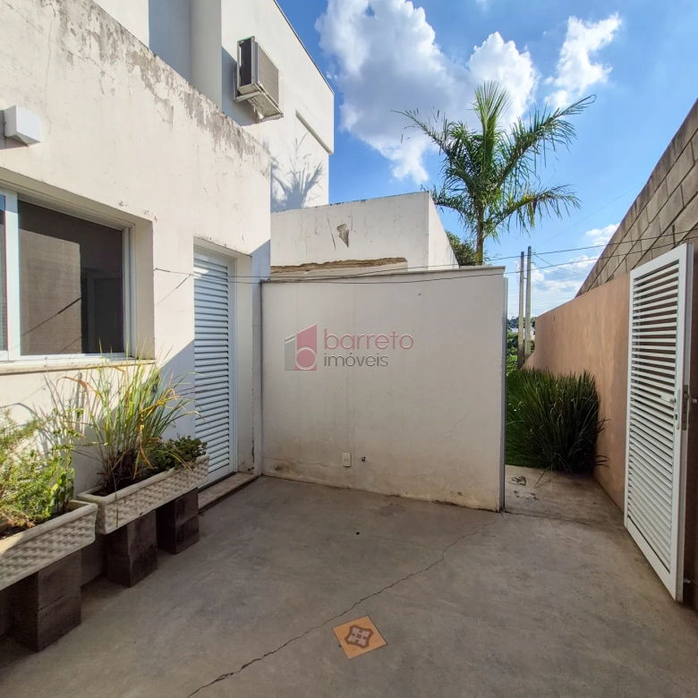 CASA COM 4 SUÍTES À VENDA NO CONDOMÍNIO PORTAL DA COLINA – JUNDIAÍ/SP
