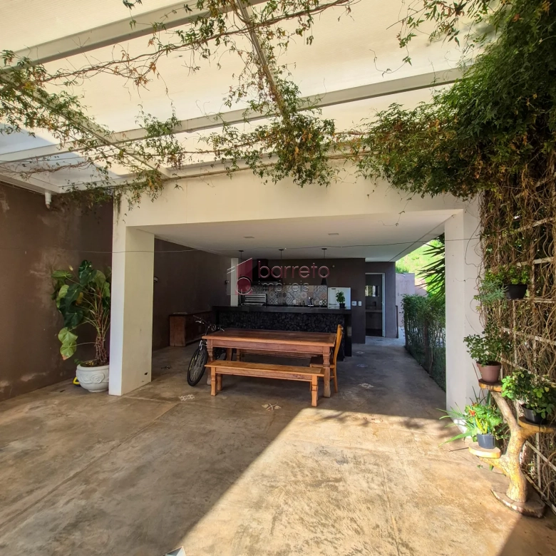 CASA COM 4 SUÍTES À VENDA NO CONDOMÍNIO PORTAL DA COLINA – JUNDIAÍ/SP