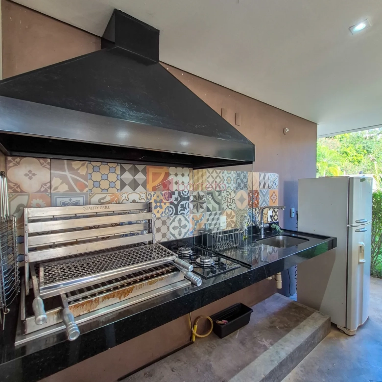 CASA COM 4 SUÍTES À VENDA NO CONDOMÍNIO PORTAL DA COLINA – JUNDIAÍ/SP