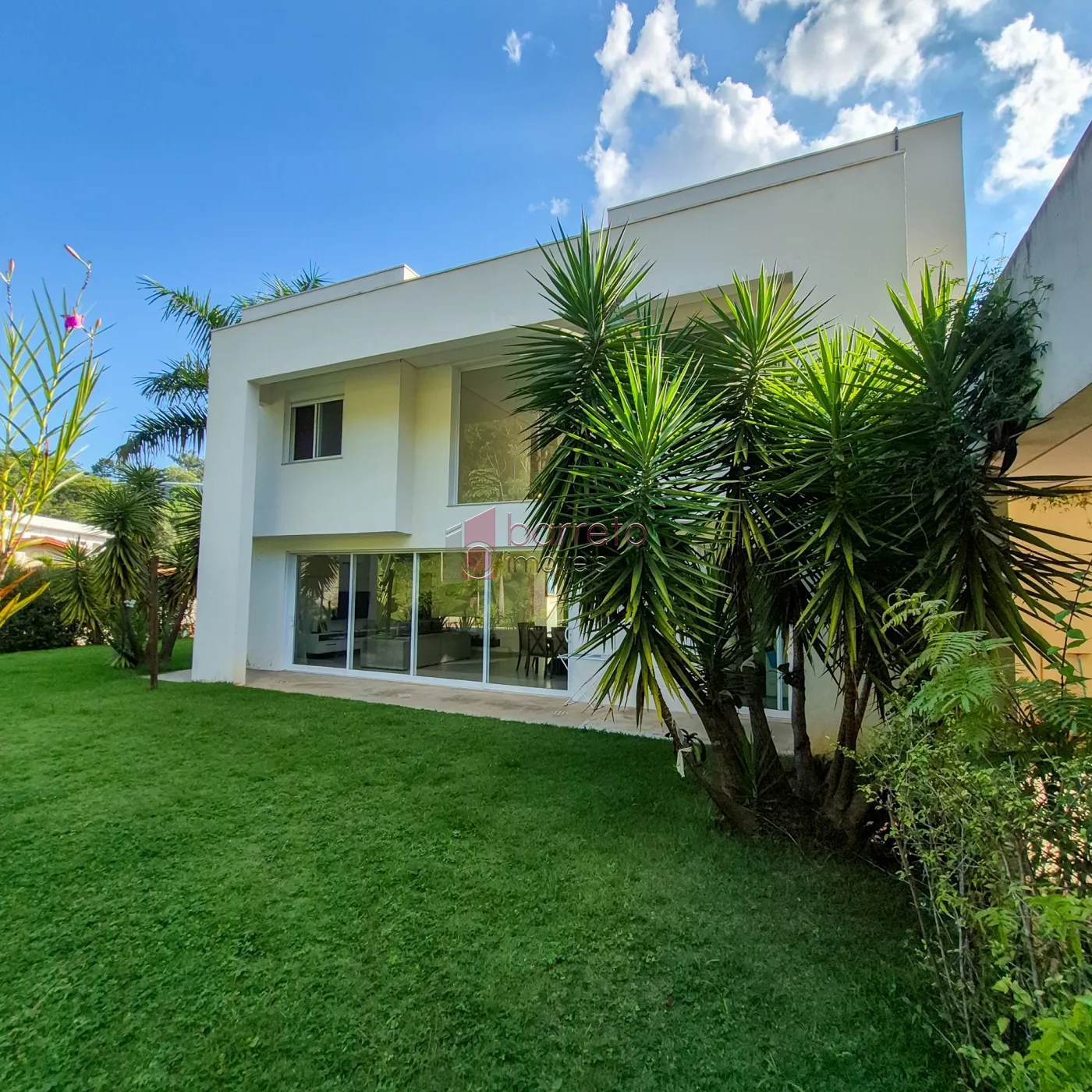 CASA COM 4 SUÍTES À VENDA NO CONDOMÍNIO PORTAL DA COLINA – JUNDIAÍ/SP
