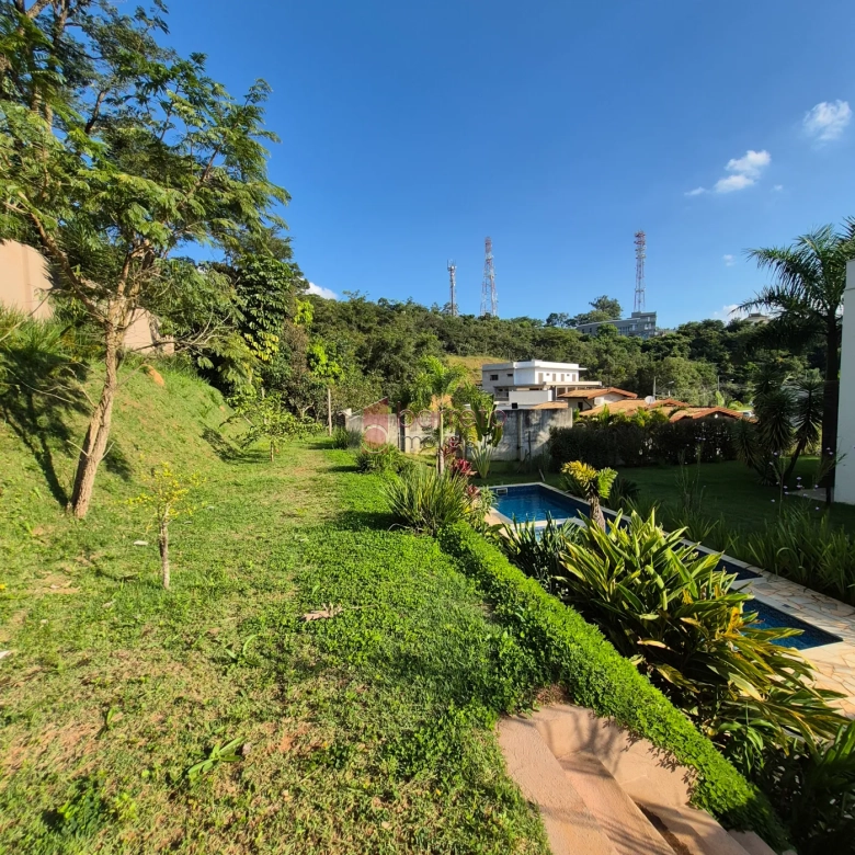 CASA COM 4 SUÍTES À VENDA NO CONDOMÍNIO PORTAL DA COLINA – JUNDIAÍ/SP