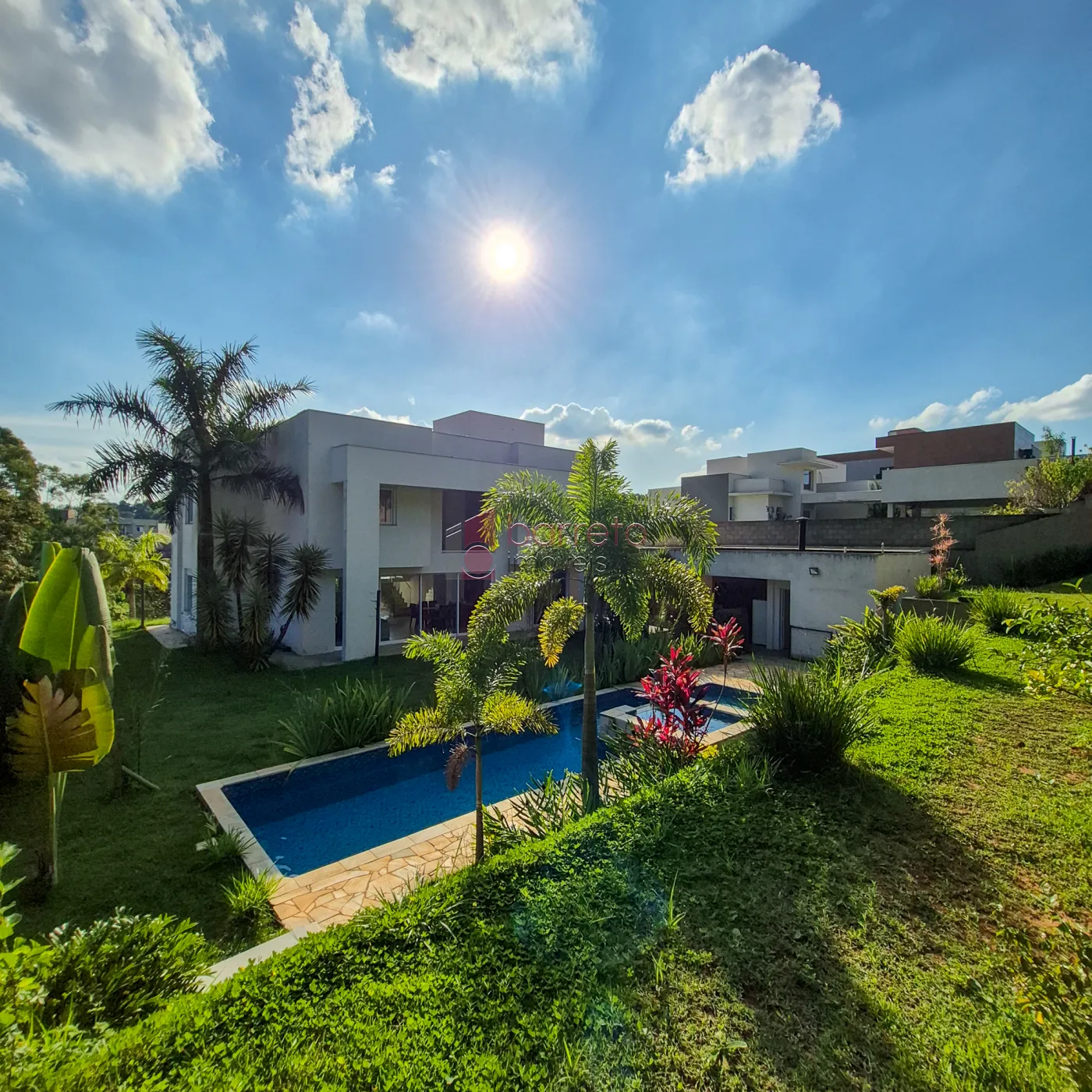 CASA COM 4 SUÍTES À VENDA NO CONDOMÍNIO PORTAL DA COLINA – JUNDIAÍ/SP