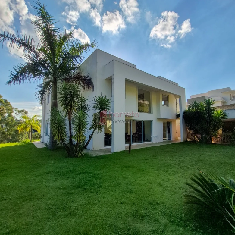 CASA COM 4 SUÍTES À VENDA NO CONDOMÍNIO PORTAL DA COLINA – JUNDIAÍ/SP