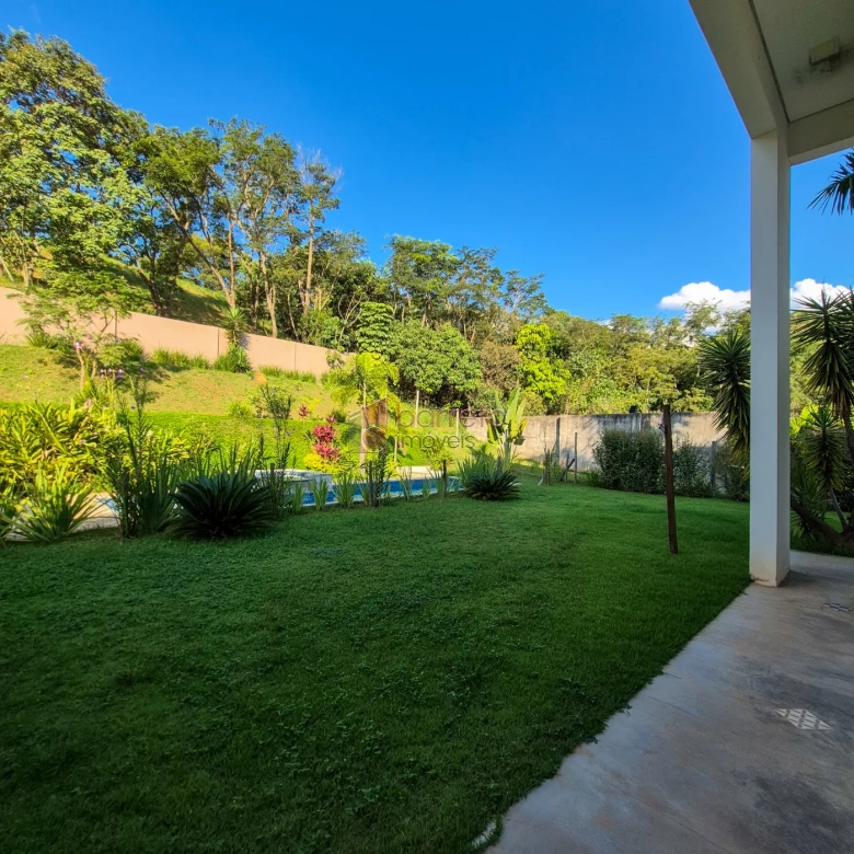 CASA COM 4 SUÍTES À VENDA NO CONDOMÍNIO PORTAL DA COLINA – JUNDIAÍ/SP