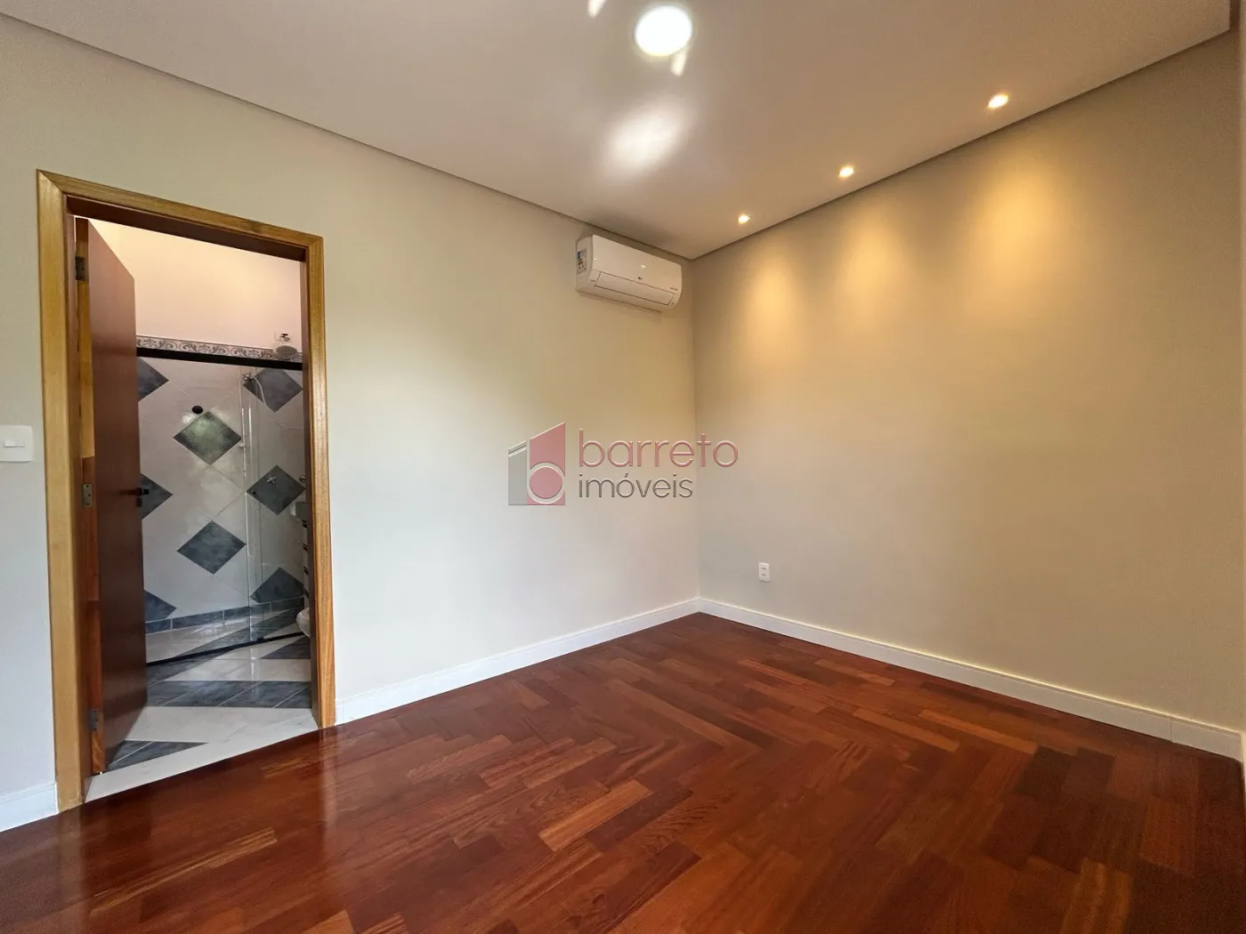 SOBRADO PARA VENDA OU LOCAÇÃO NO CONDOMÍNIO PORTAL DO PARAÍSO I – JUNDIAÍ/SP