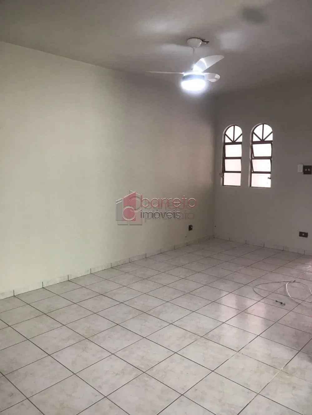 CASA PARA VENDA EM JUNDIAÍ NO BAIRRO JD. TORRE SÃO JOSÉ.