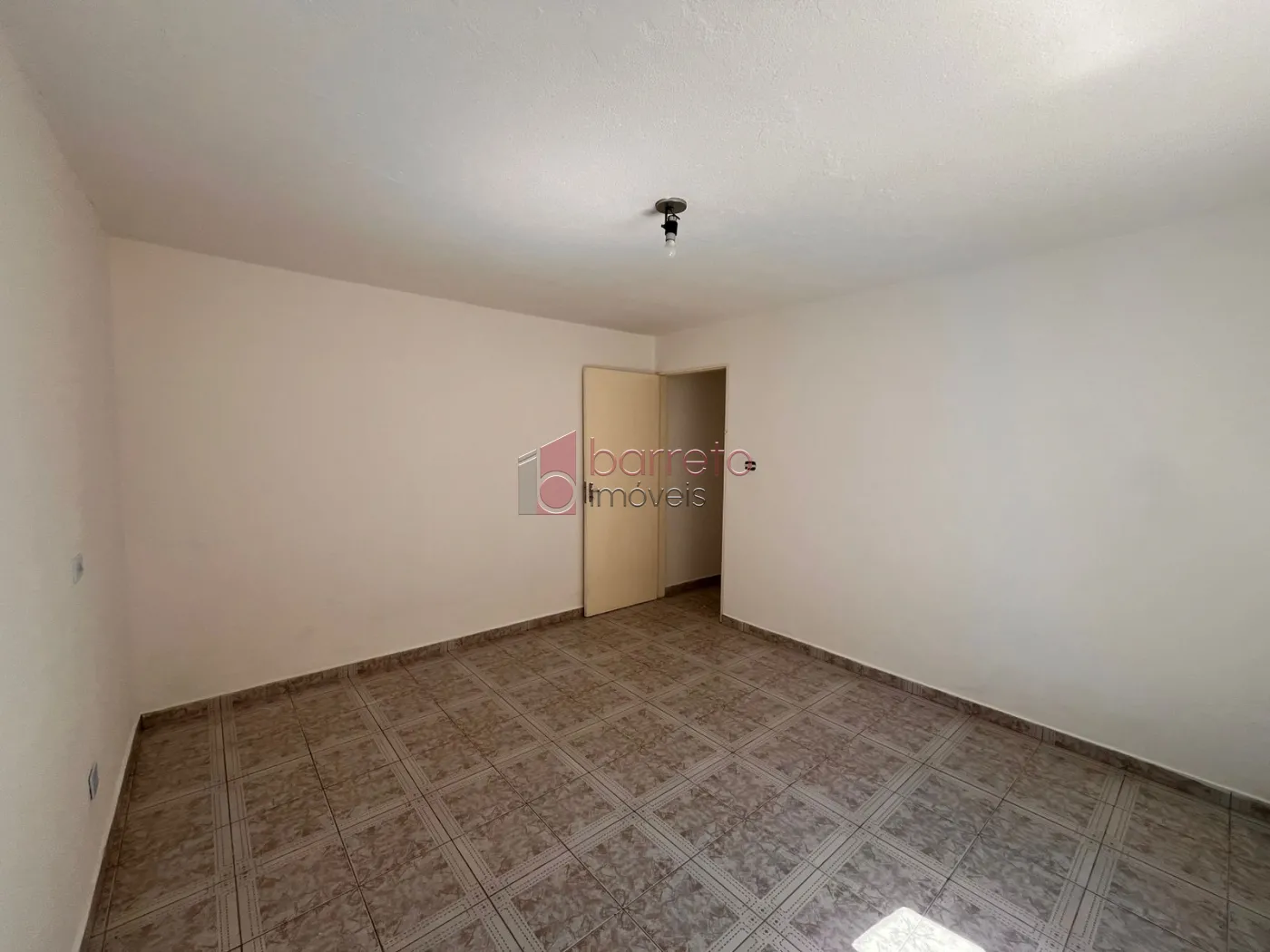 CASA COM EDÍCULA PARA VENDA E LOCAÇÃO NO BAIRRO VILA MARINGÁ – JUNDIAÍ/SP