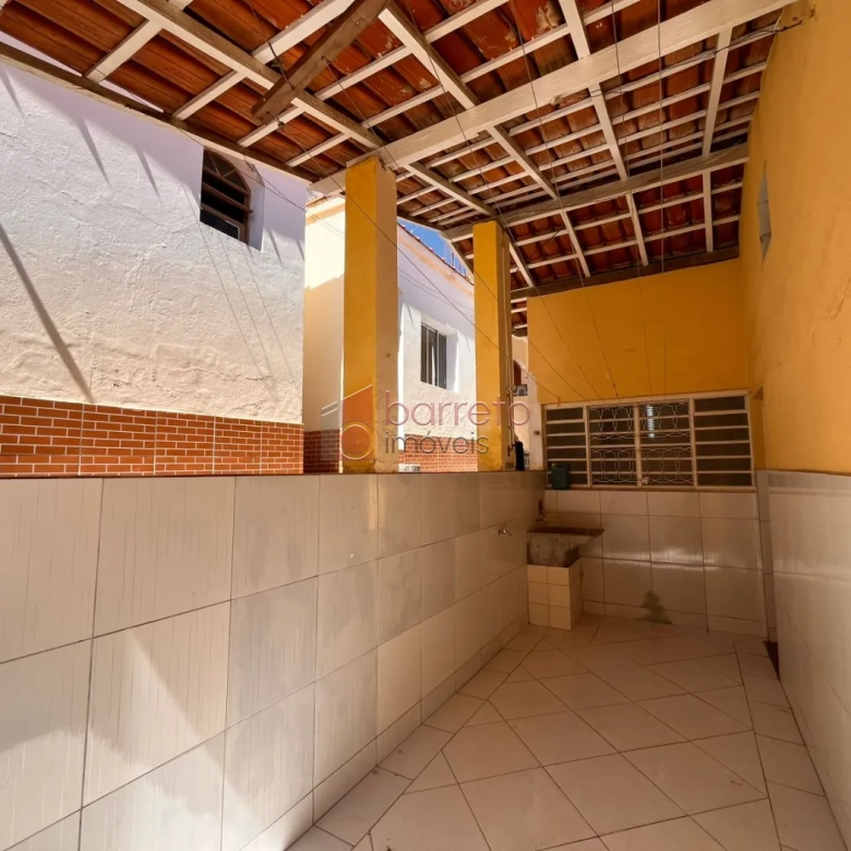 CASA COM EDÍCULA PARA VENDA E LOCAÇÃO NO BAIRRO VILA MARINGÁ – JUNDIAÍ/SP