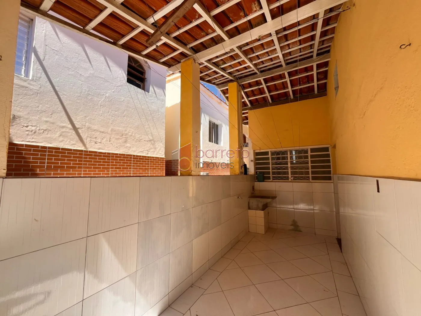 CASA COM EDÍCULA PARA VENDA E LOCAÇÃO NO BAIRRO VILA MARINGÁ – JUNDIAÍ/SP