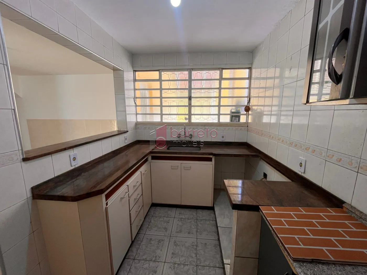 CASA COM EDÍCULA PARA VENDA E LOCAÇÃO NO BAIRRO VILA MARINGÁ – JUNDIAÍ/SP
