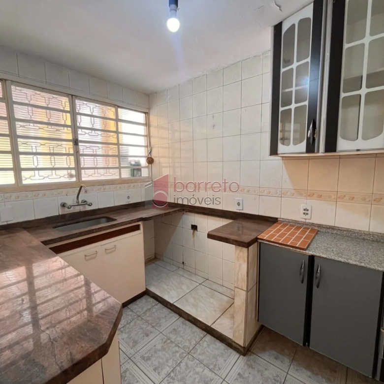 CASA COM EDÍCULA PARA VENDA E LOCAÇÃO NO BAIRRO VILA MARINGÁ – JUNDIAÍ/SP