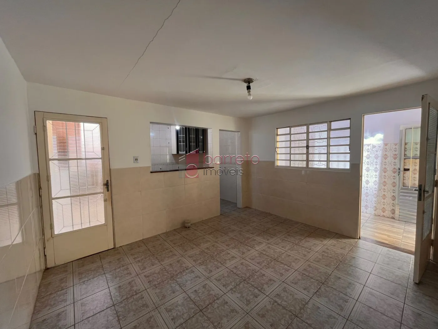 CASA COM EDÍCULA PARA VENDA E LOCAÇÃO NO BAIRRO VILA MARINGÁ – JUNDIAÍ/SP